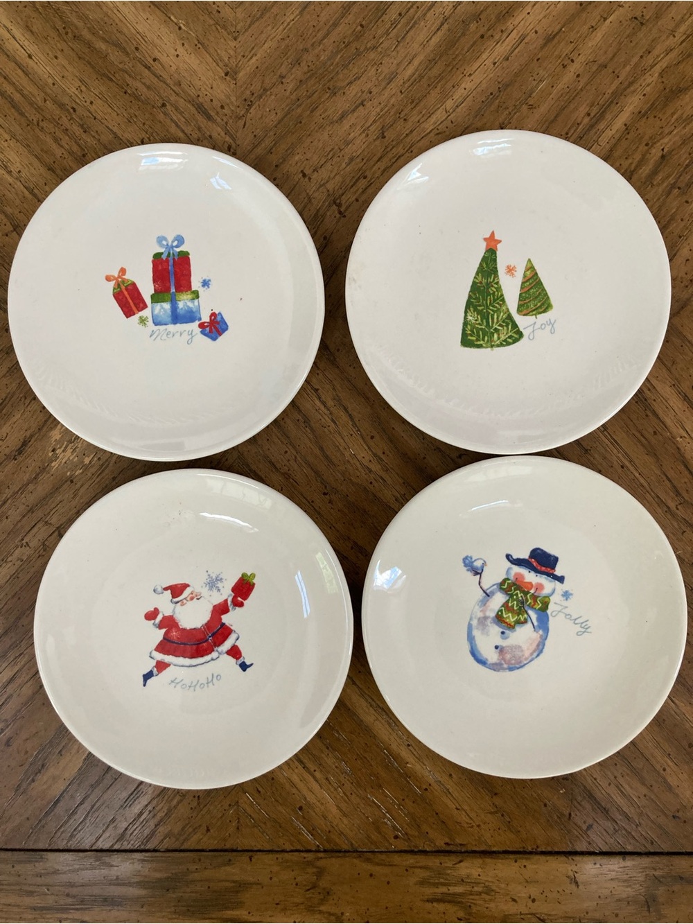 Pier 1 White Earthenware Set of 4 Appetizer 6” Plates with Christmas Designs